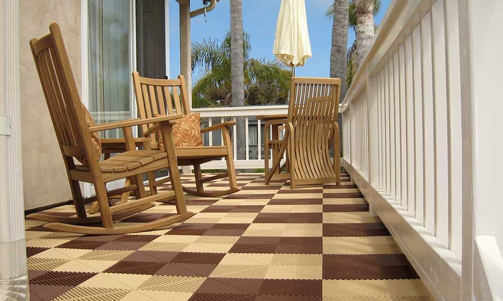 רצפה מודולרית למרפסת הבית